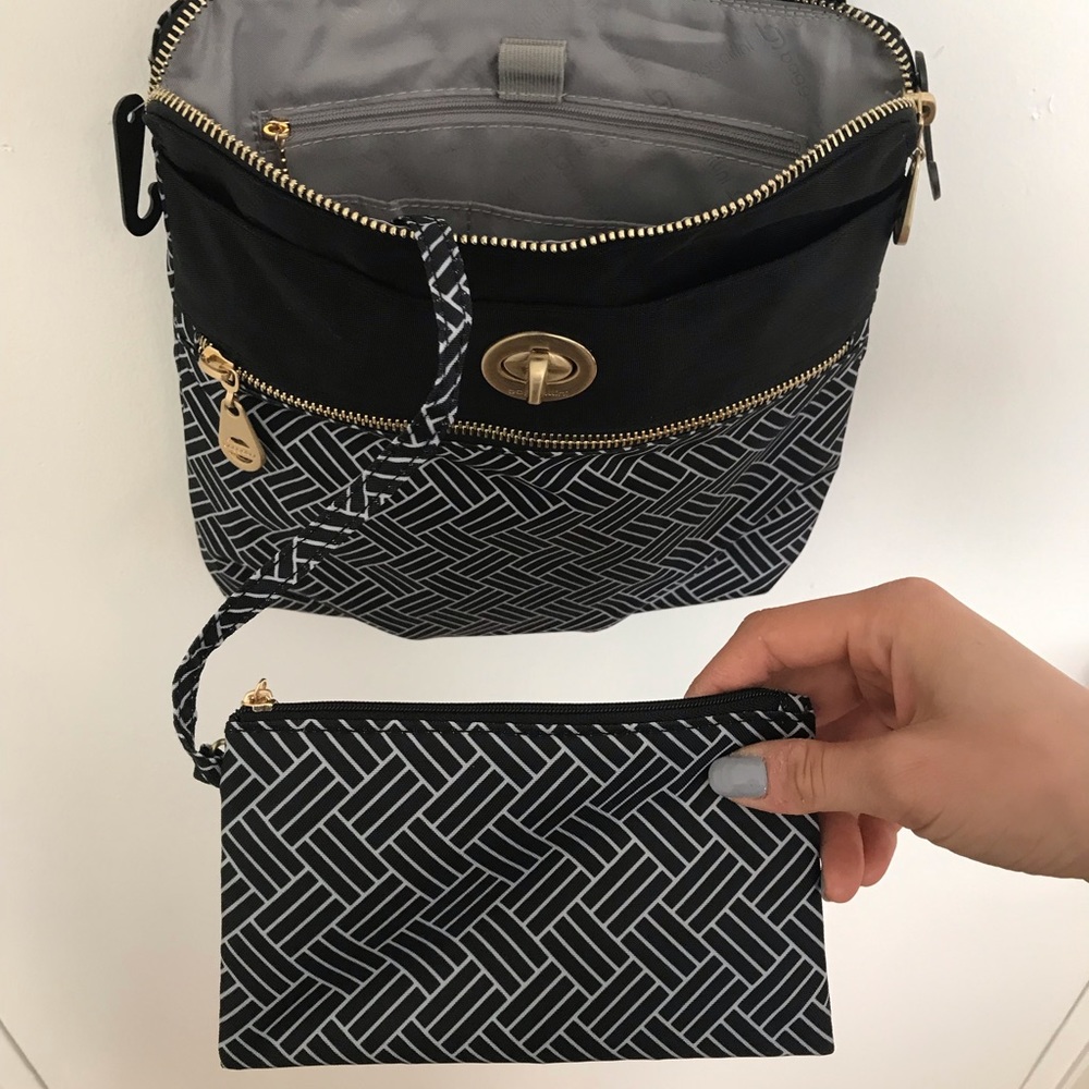 Baggallini Anti-theft Crossbody Bag
